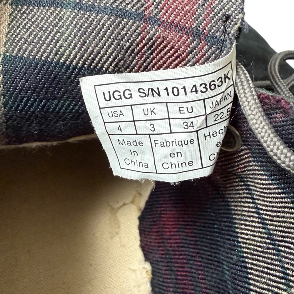 Ugg Kids Canoe Suede Chukka Boots Black Boys Size 4 US Big Kid Shoes Lace Up - Picture 13 of 14